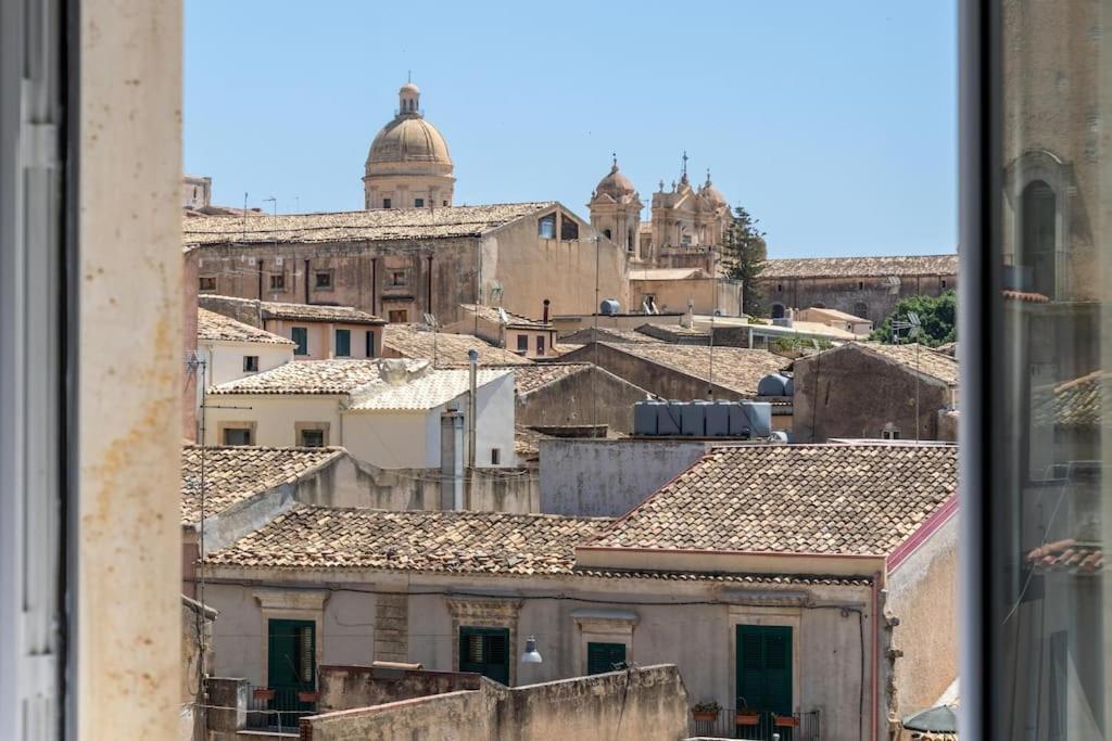 Mansarda Aurispa نوتو المظهر الخارجي الصورة